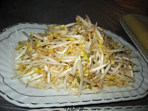 家常凉菜的做法（大白菜、豆芽、粉条、干豆腐）